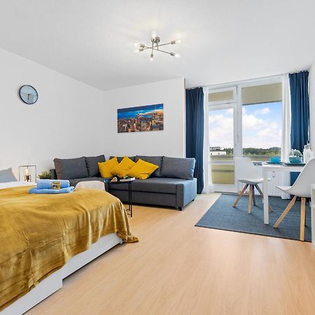 Sonniges City-Apartment Mit Suedbalkon Und Parklatz Neusass Zewnętrze zdjęcie