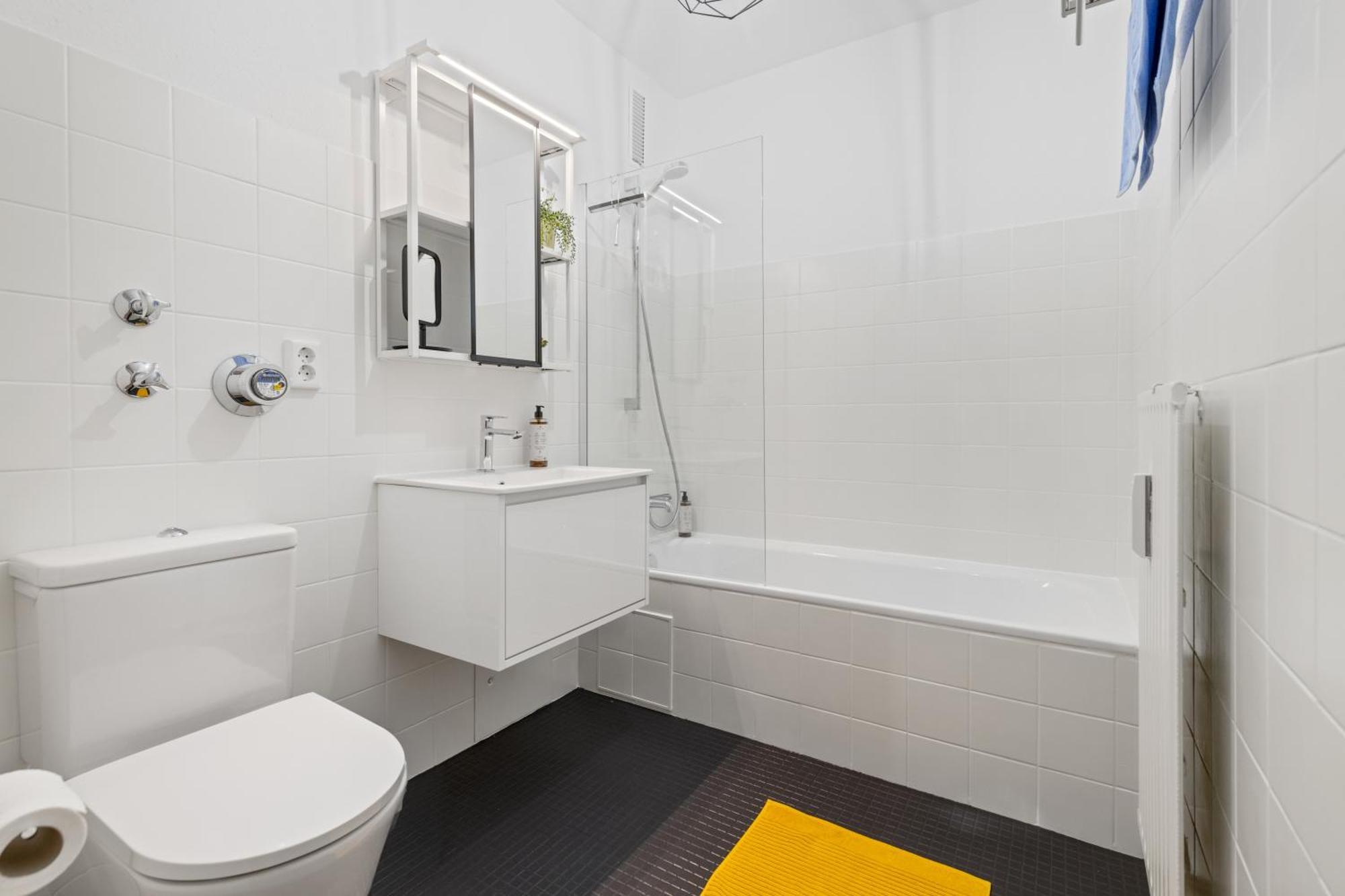 Sonniges City-Apartment Mit Suedbalkon Und Parklatz Neusass Zewnętrze zdjęcie